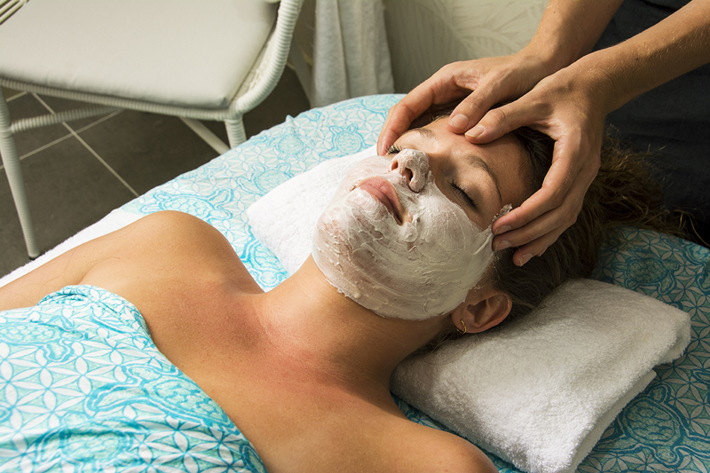 Anjea Day Spa treatment and Plantation restaurant